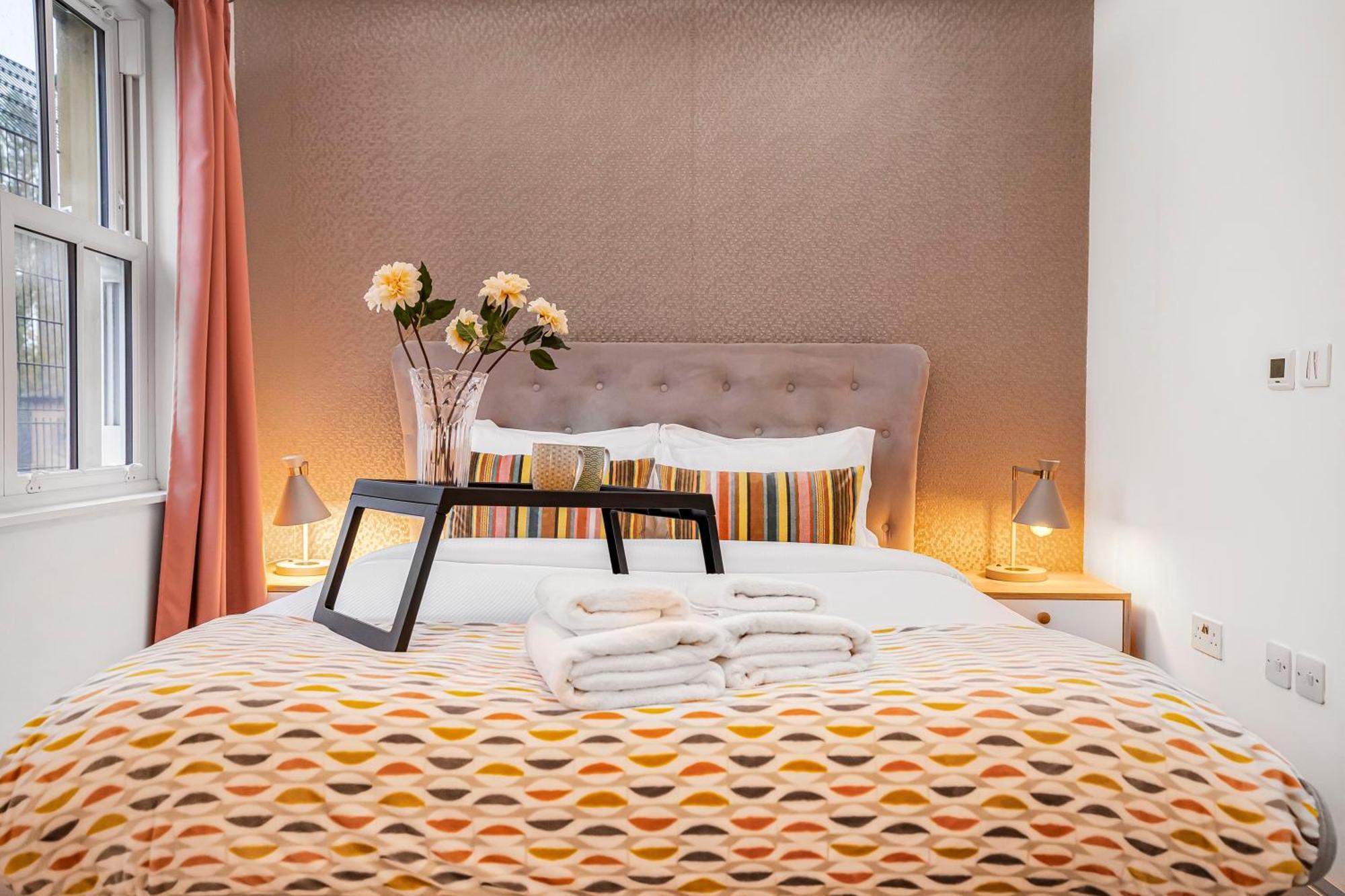 Stylish Modern Apartments By Livestay Short Lets & Serviced Accommodation London Nw6 エクステリア 写真