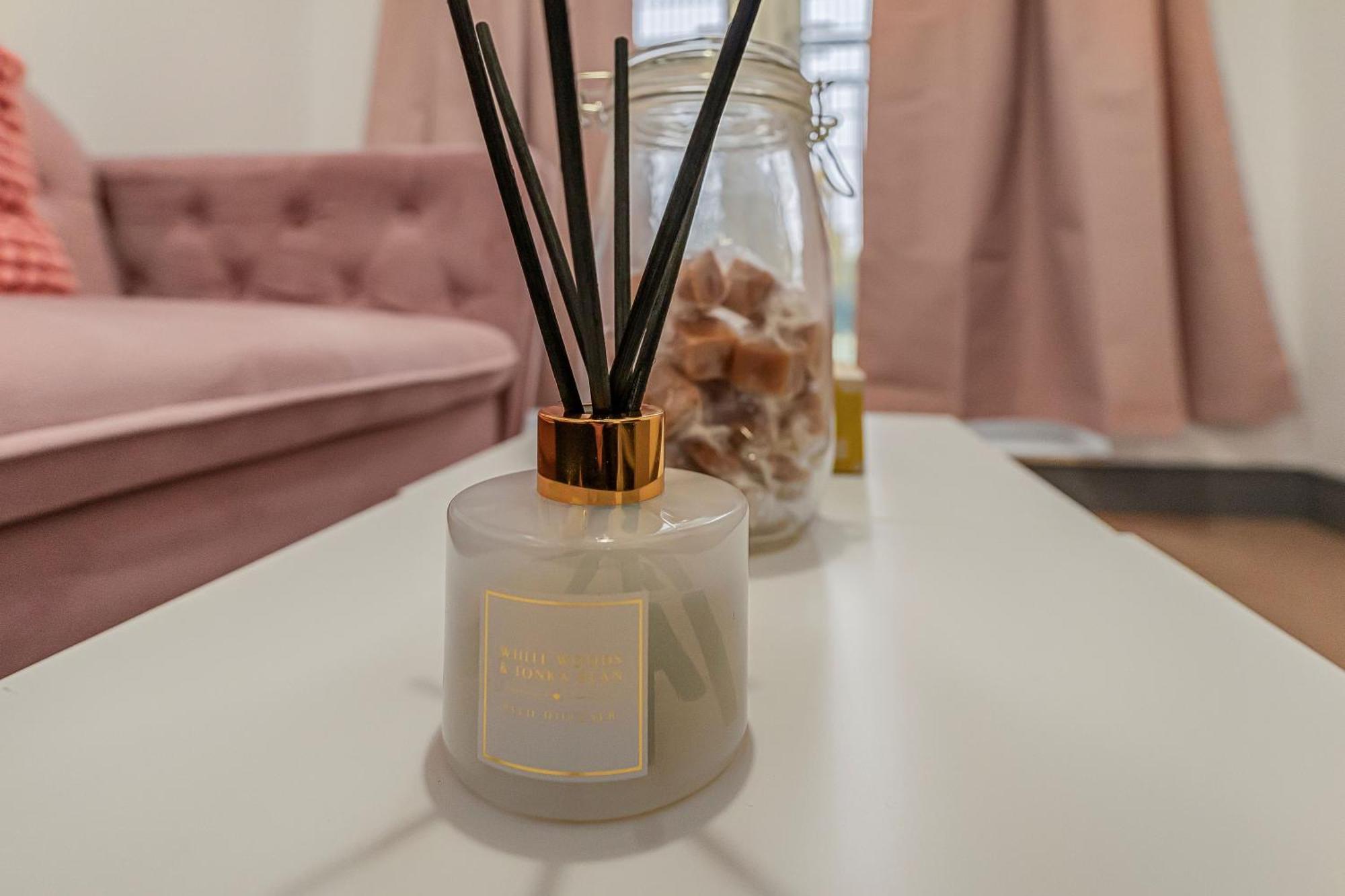 Stylish Modern Apartments By Livestay Short Lets & Serviced Accommodation London Nw6 エクステリア 写真